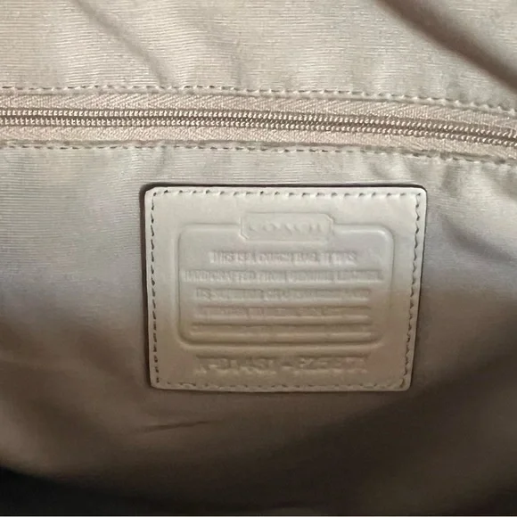 Coach Peyton Domed Satchel - Picture 2 of 10